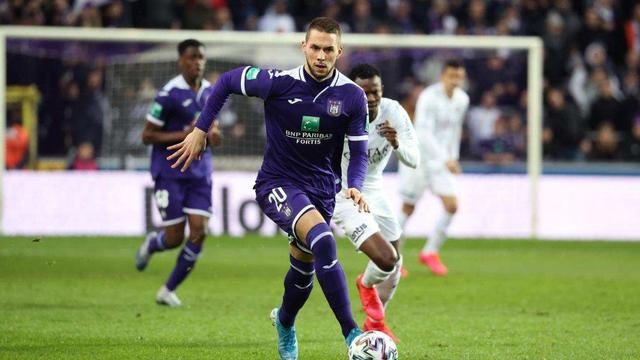 何宗宪是一 何宗宪是一