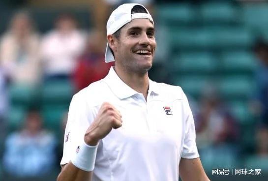 的努力之下 的努力之下